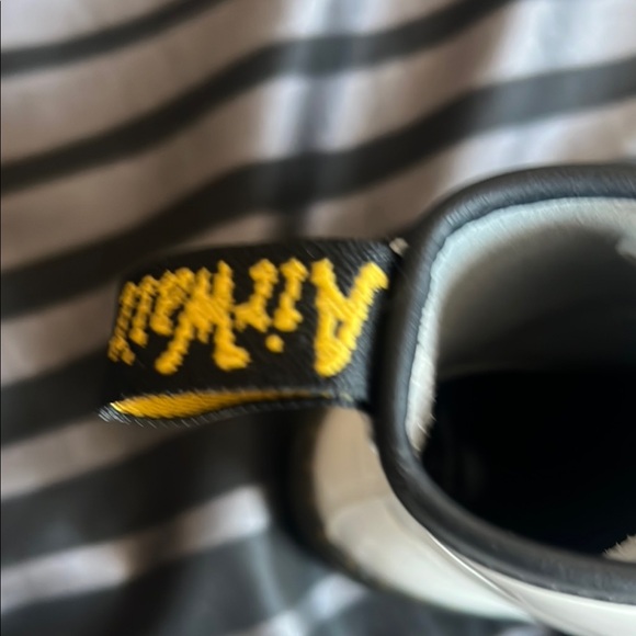 Dr. Martens White Lace Up Boots‎ - Picture 7 of 15